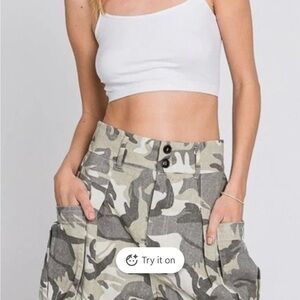 Oli & Hali Camouflage Cargo Shorts